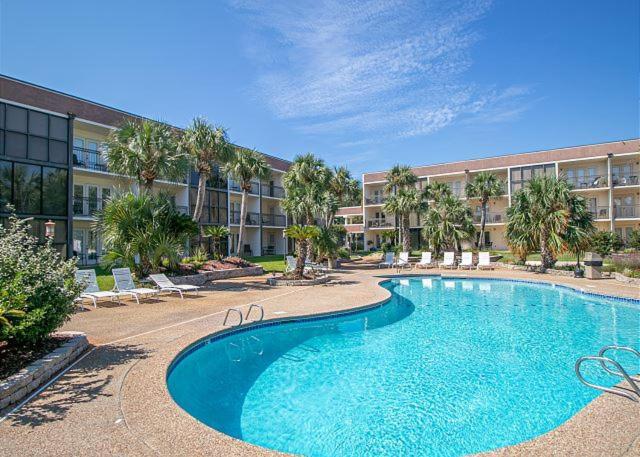 Fun 2 Bed/2 Bath Condo With Pool On Biloxi Beach エクステリア 写真