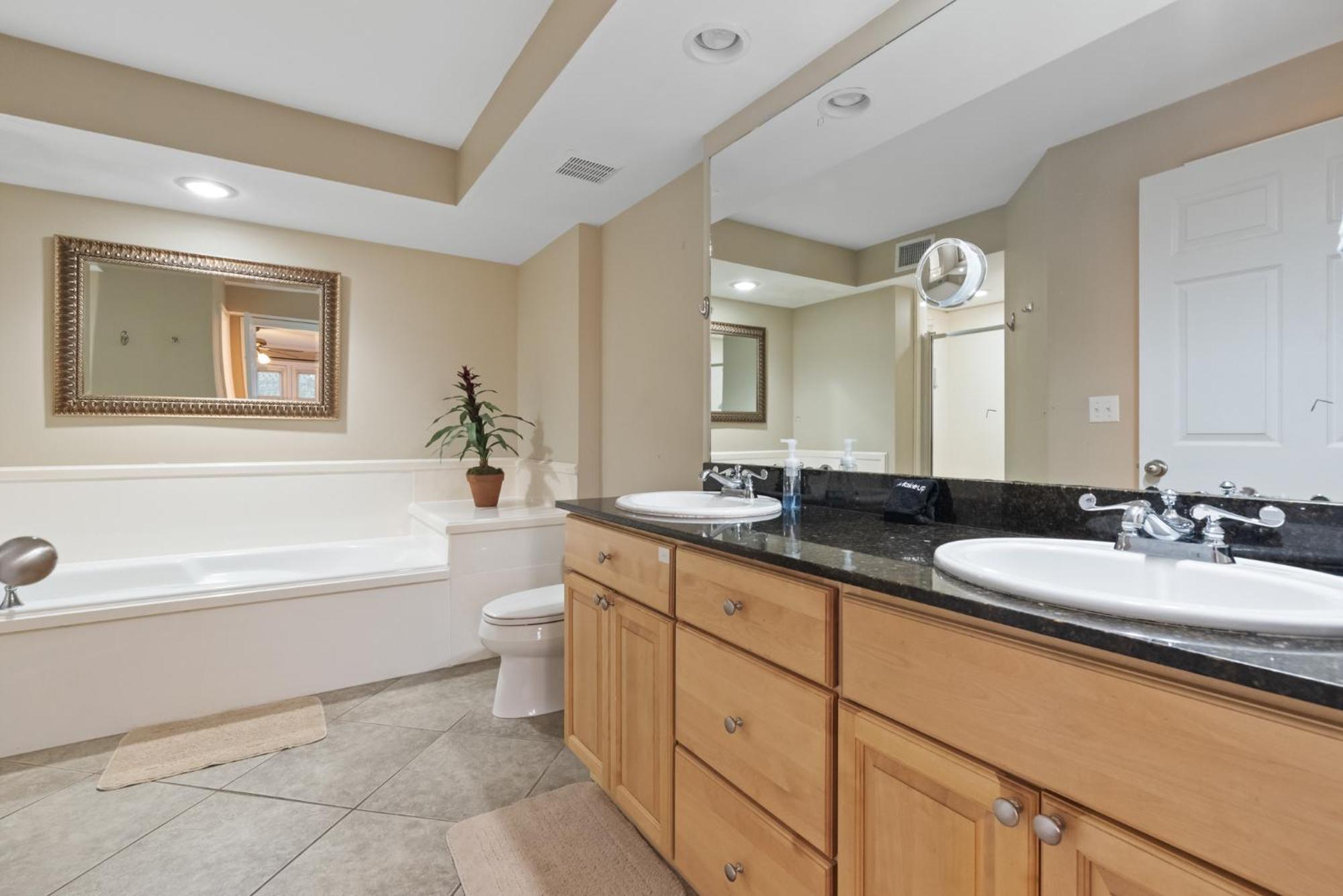 Fun 2 Bed/2 Bath Condo With Pool On Biloxi Beach エクステリア 写真